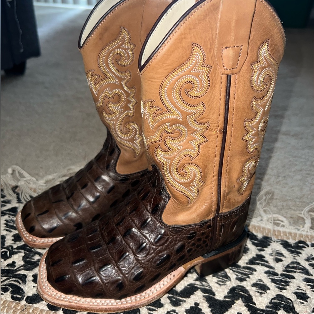 Kids cowboy boots
